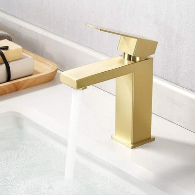 12L/Min Brushed Faucet Basin Kamar Mandi Emas Untuk Gedung Perkantoran